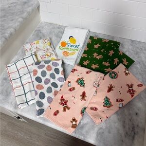 Holiday Kitchen Towels Set